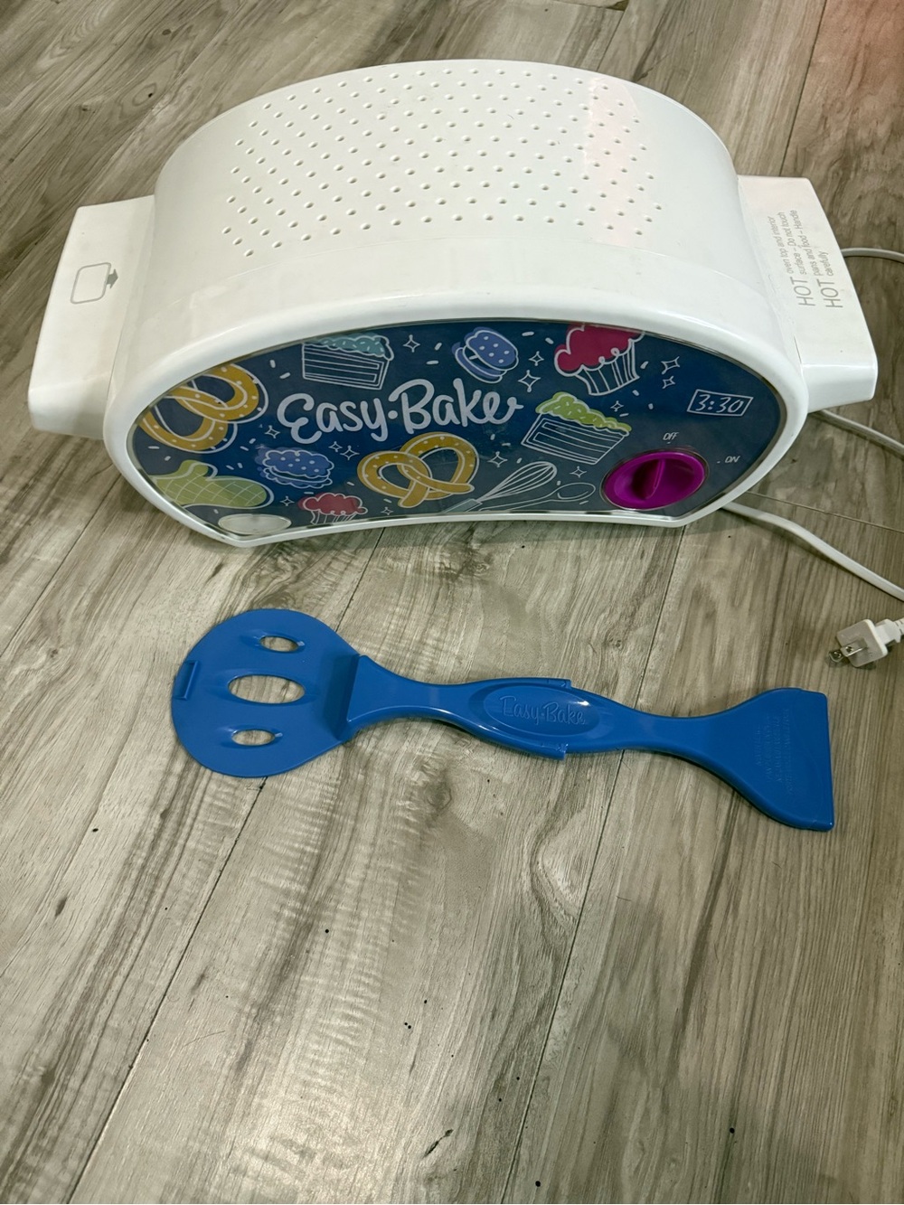 Easy-Bake White and Blue Kids Toy Oven with Blue Spatula